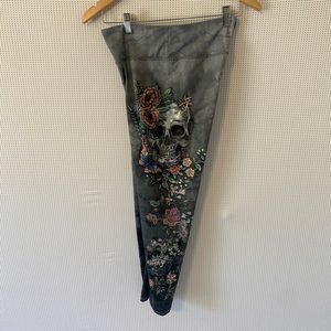 Size L skull leggings
